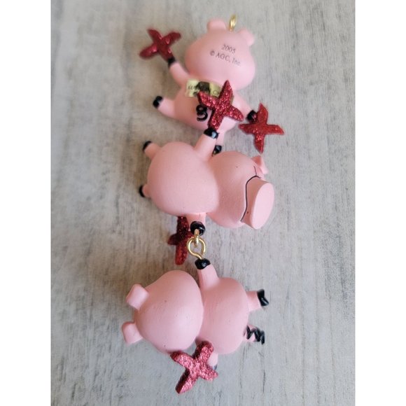 Carlton Cards Hogs Kisses ornament pig piglets Xmas - Picture 7 of 7